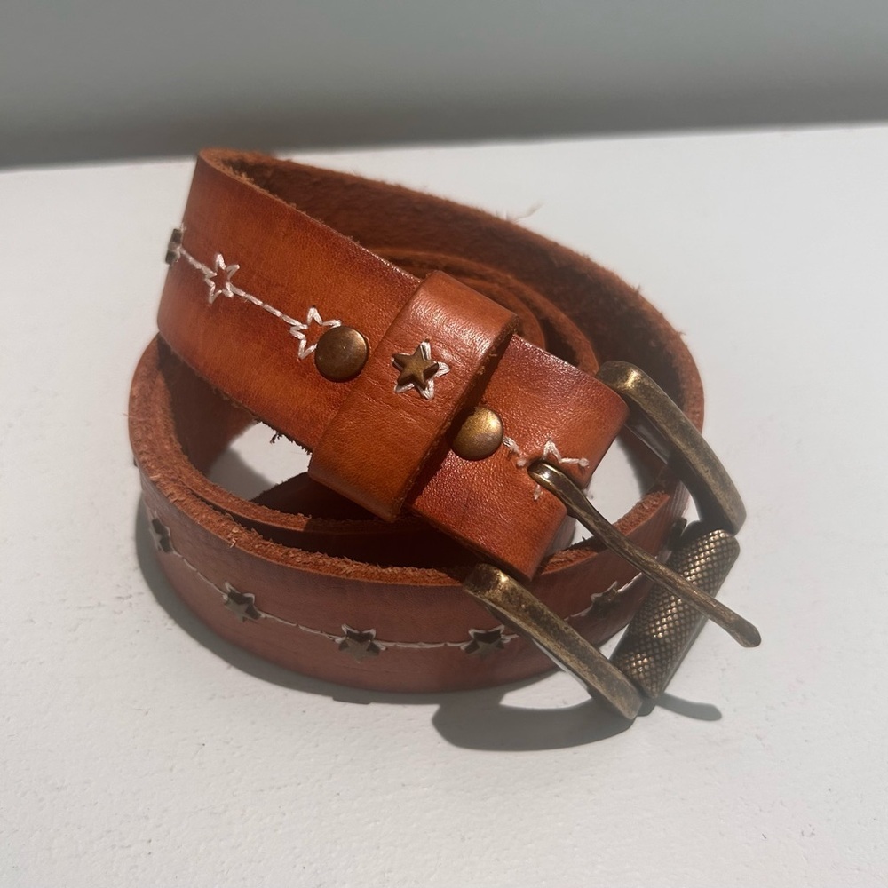 ❗️SOLD ❗️ Western Leather Belt with Brass Studded Stars White Stitching